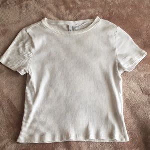 white ribbed cropped t-shirt